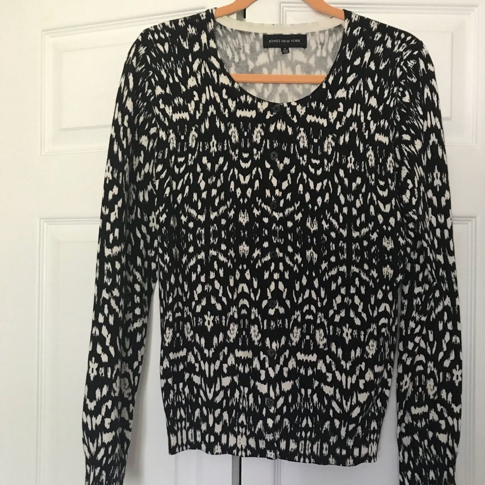 Cardigan sweater by Jones New York size medium